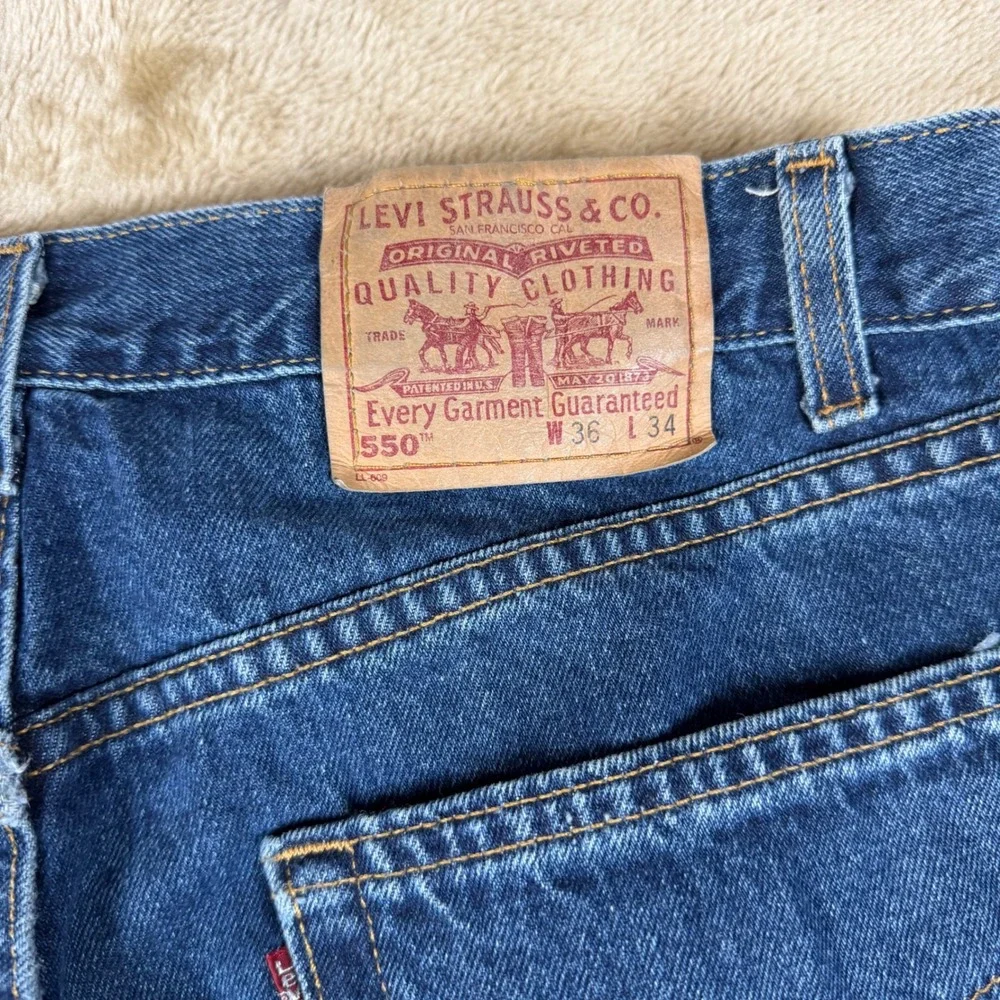 Vintage Levis 550 Mens Relaxed Fit Tapered Leg Jeans 36x34 Medium Wash USA Made